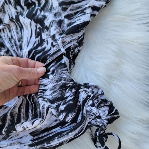 Assets Spanx Swimwear Push Up Underwire Tankini Top with Ruched Sides M - Picture 4 of 10